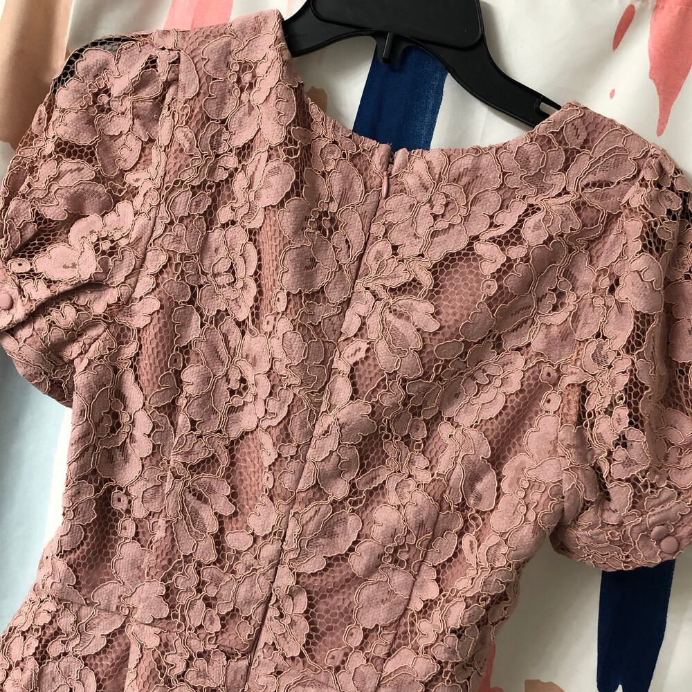 Adelyn Rae Dusty Pink Puff Sleeve Peplum Floral Lace Blouse Size XS - Picture 7 of 12
